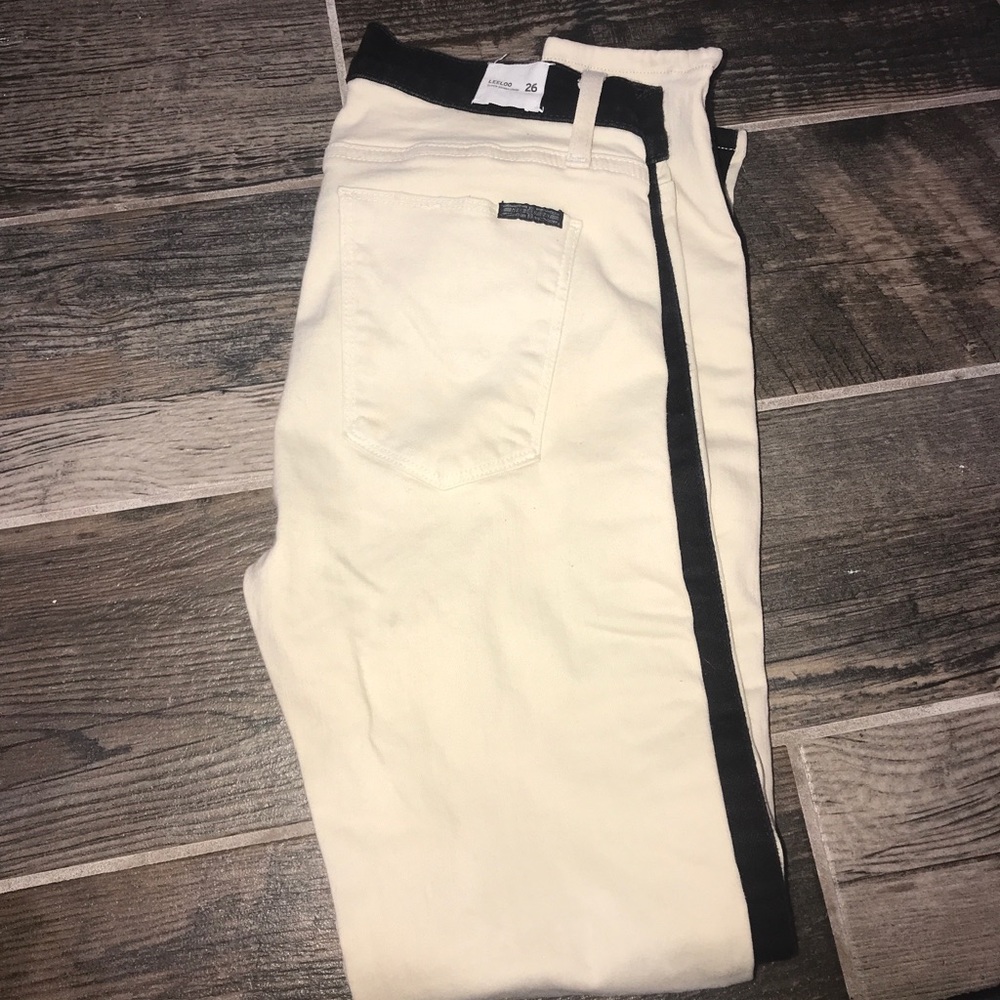 Hudson cream and black jeans